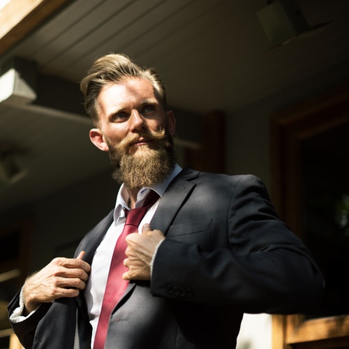 4 formas en las que deberías estar cuidando tu barba